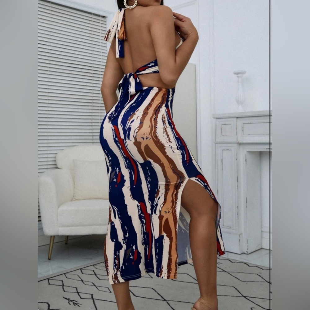 Dress - Picture 3 of 3